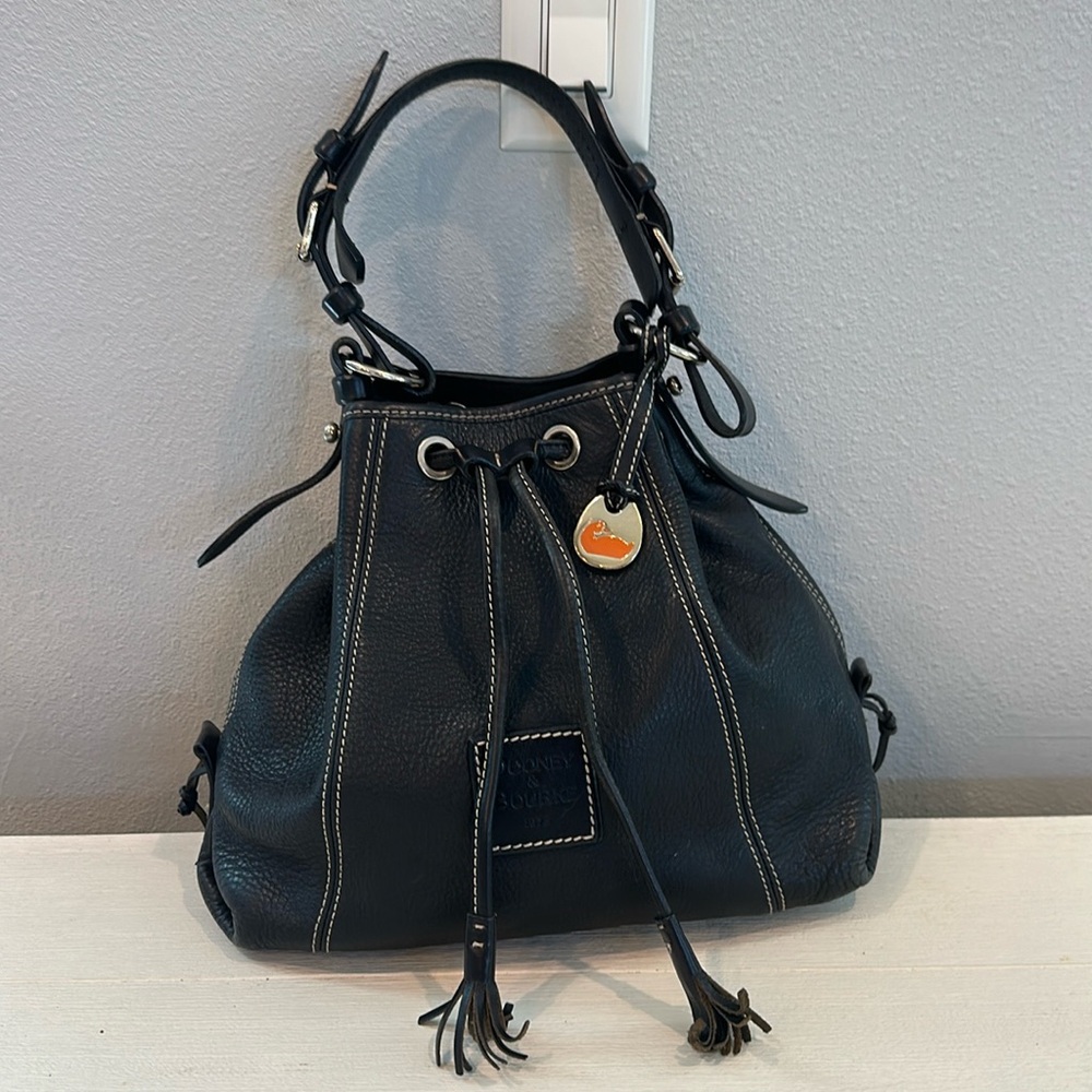 Dooney & Bourke